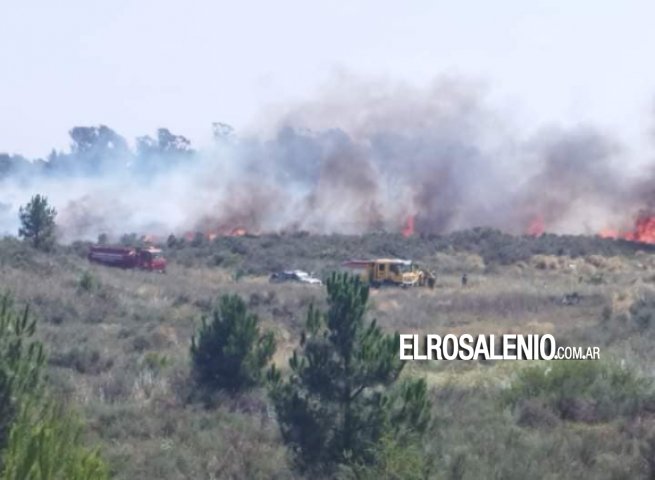 Bomberos de nuestra ciudad en colaboración con Monte Hermoso