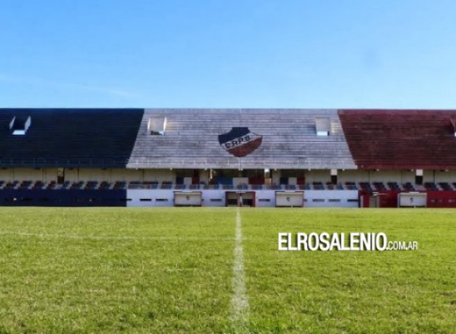 Prueba de jugadores en el Club Rosario Puerto Belgrano