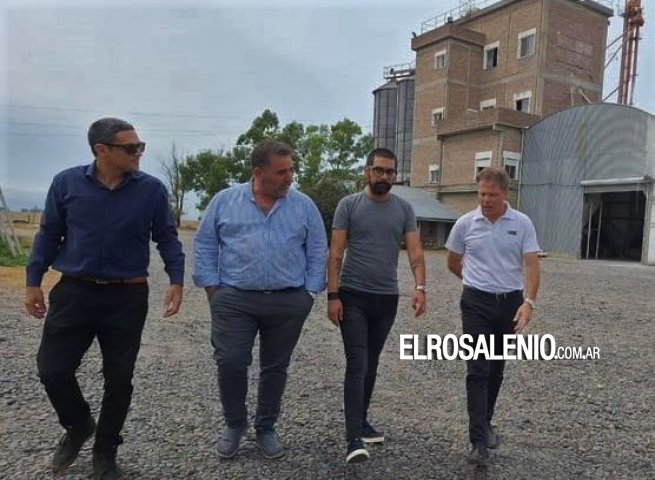 El Intendente visitó las instalaciones de Harinas Bajo Hondo