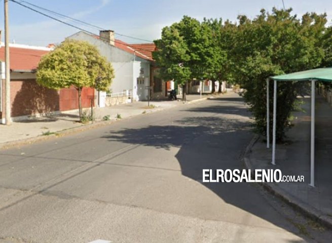 Denuncia que un joven la chocó en moto y se dio a la fuga