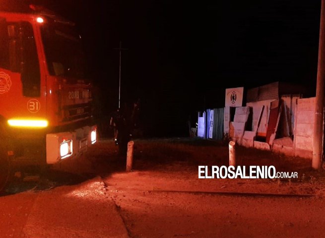Principio de incendio en un predio generó salida de bomberos