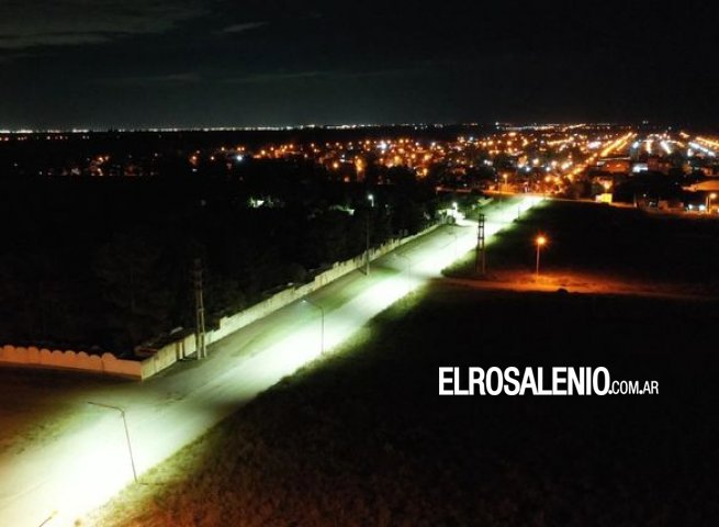 Colocaron luminarias LED en las calles Urquiza y 25 de mayo