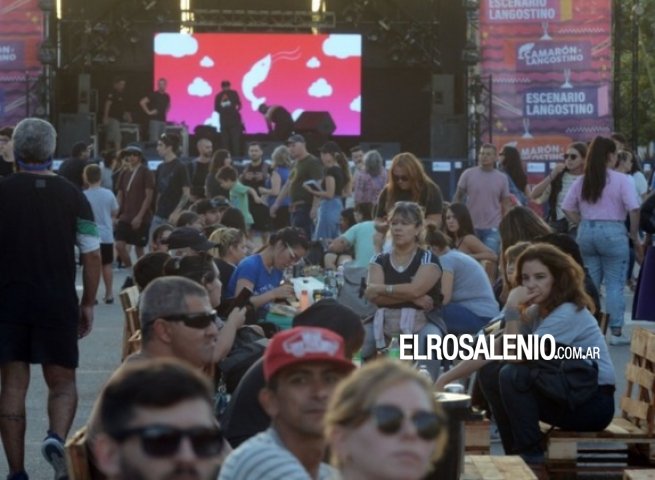 Artistas puntaltenses se presentan en la Fiesta del Camarón y el Langostino