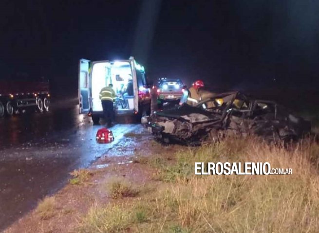Tres heridos por un choque frontal cerca de la rotonda de Fra-Pal
