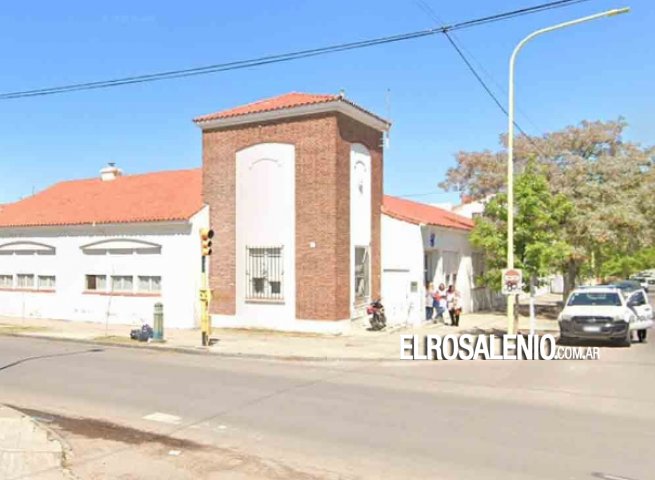 Detienen a un hombre por golpear a un profesor de su hijo