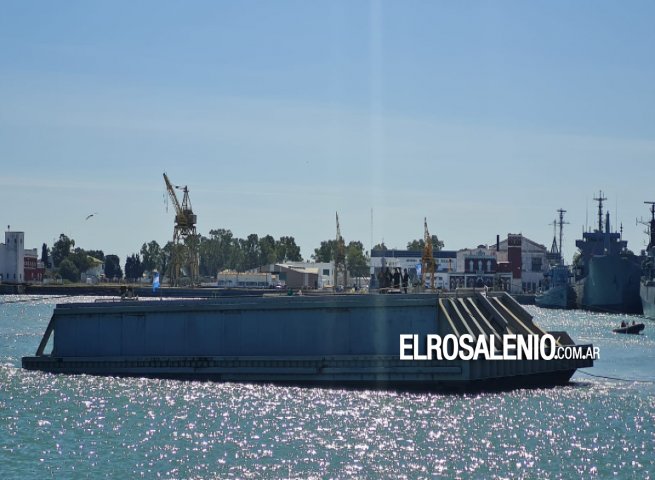 Llegó la compuerta para el Dique 2