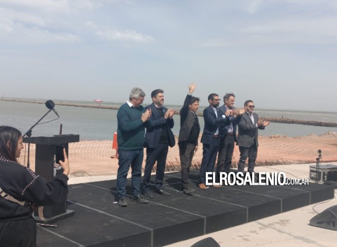 Kicillof: “Tenemos la inversión más grande de Argentina en Punta Alta, puerta de salida del petróleo“