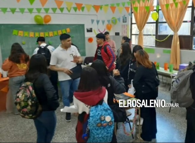 Este jueves habrá una muestra de todas las carreras que se dictan en Rosales