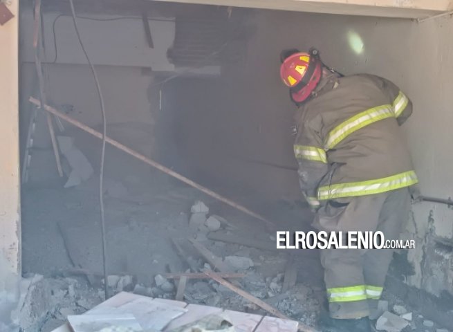 Albañil herido por la caída de un cielorraso, cuando reparaban una vivienda 