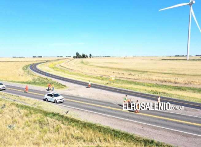 Vialidad colocó tachas reflectivas en la intersección de la ruta 3 y 3 vieja