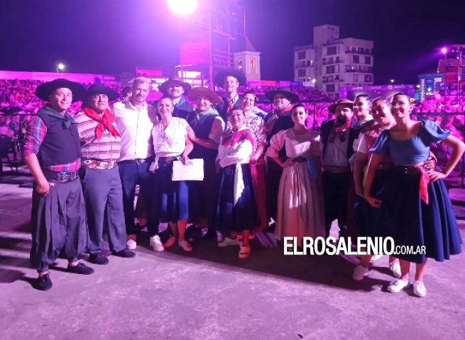 La Agrupación Piedra y Camino baila en “la capital nacional del Folklore”