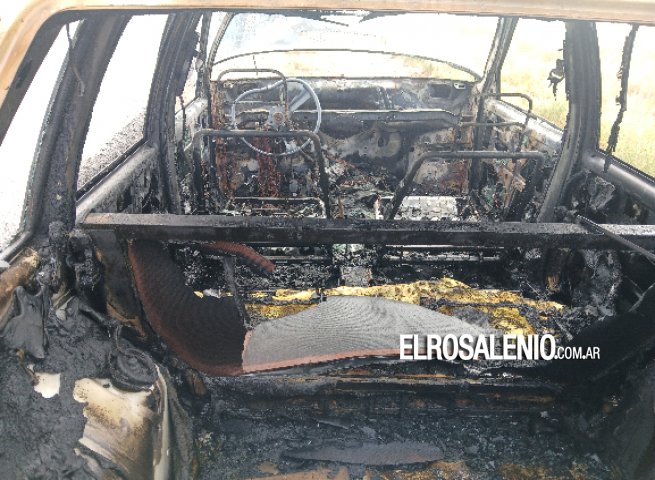 Incendio en Ruta 249: vehículo quedó totalmente destruido