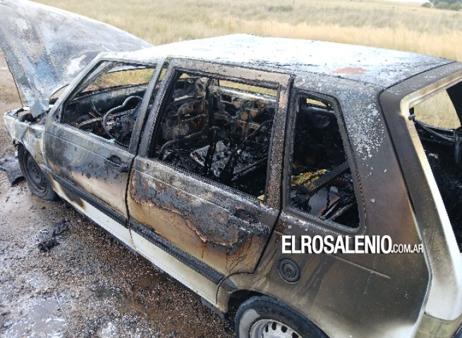 Incendio en Ruta 249: vehículo quedó totalmente destruido
