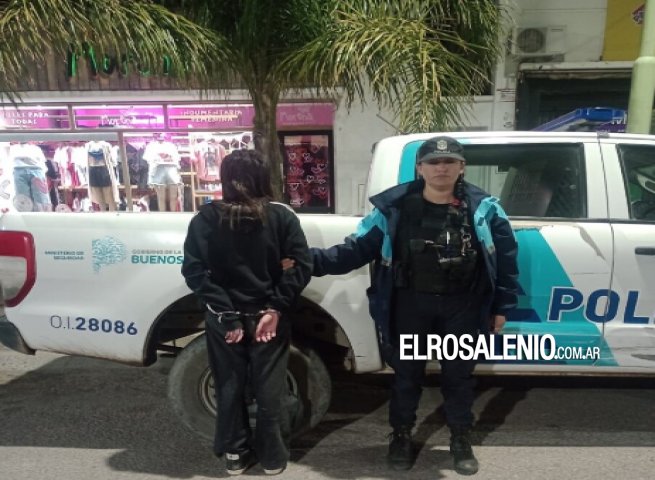 Fue atacado a puntazos por tres jóvenes mujeres y está grave