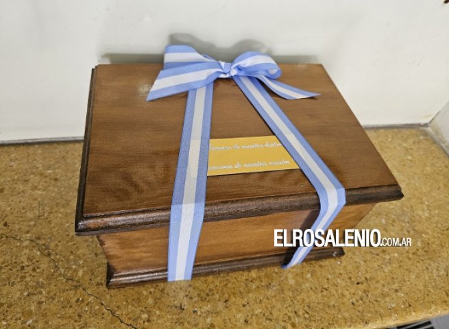 El Municipio realizó ayer una ceremonia de incineración de banderas dadas de baja