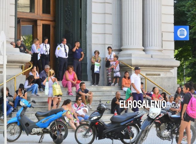 ¿Qué día de marzo se termina el horario de verano en los bancos de toda la provincia? 