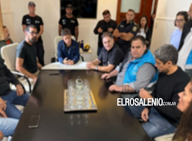 Presencia de Kicillof en Rosales y Puerto Belgrano