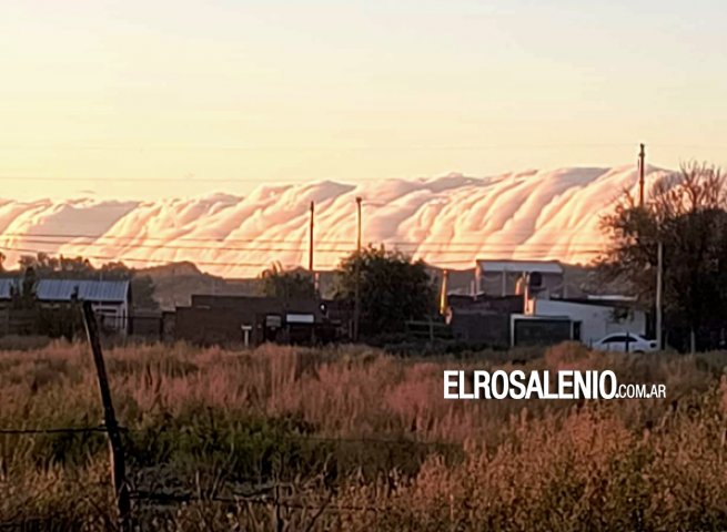 Un espectáculo en el cielo: las nubes que sorprendieron a la ciudad esta mañana
