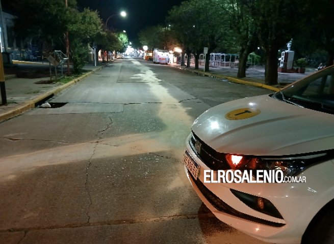 Un camión derramó aceite comestible sobre cinco cuadras céntricas