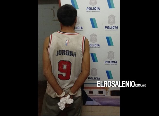 Aprehendieron a un sujeto in fraganti cuando ingresó a una casa tras romper una ventana