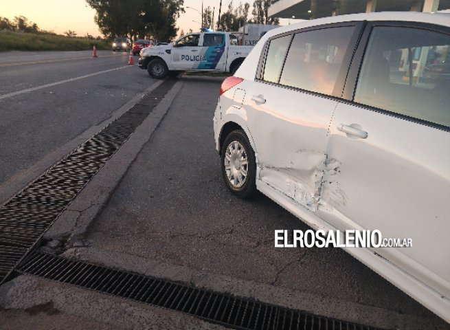 Una mujer fue derivada al hospital tras un choque en Colón al 3000
