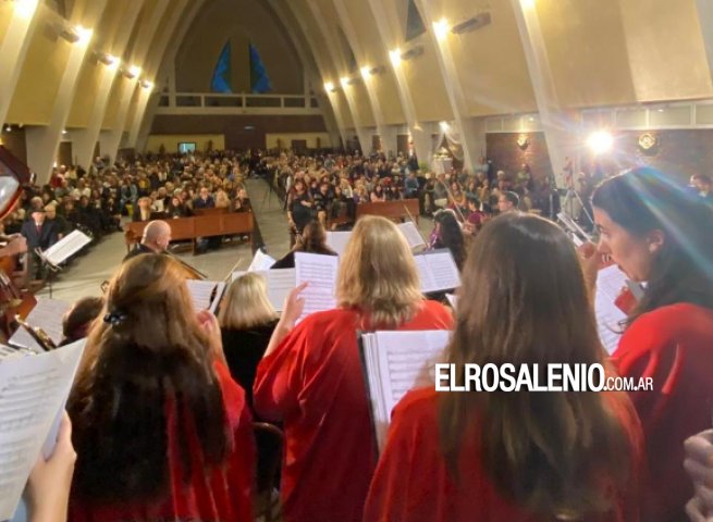 Gran participación del Grupo Vocal CantArte en concierto de Semana Santa en Tandil