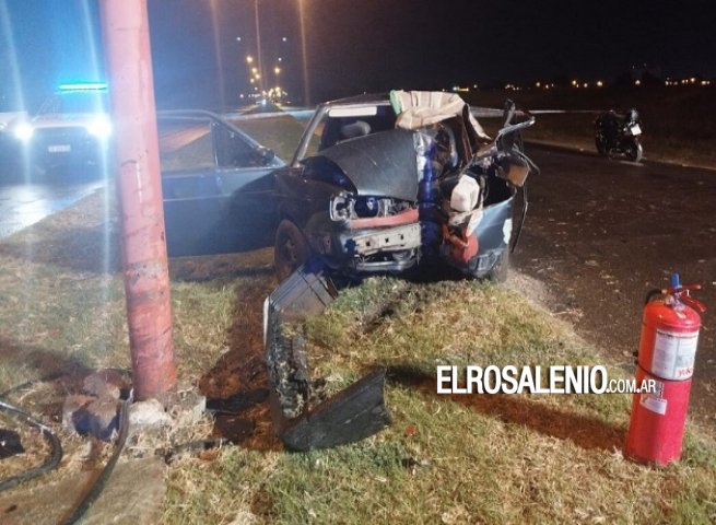 Tragedia en Tres Arroyos: un muerto y dos heridos en un tremendo choque