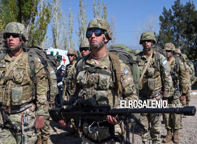 El Gobierno habilitó a los militares desplegados en la frontera norte a hacer detenciones de civiles 