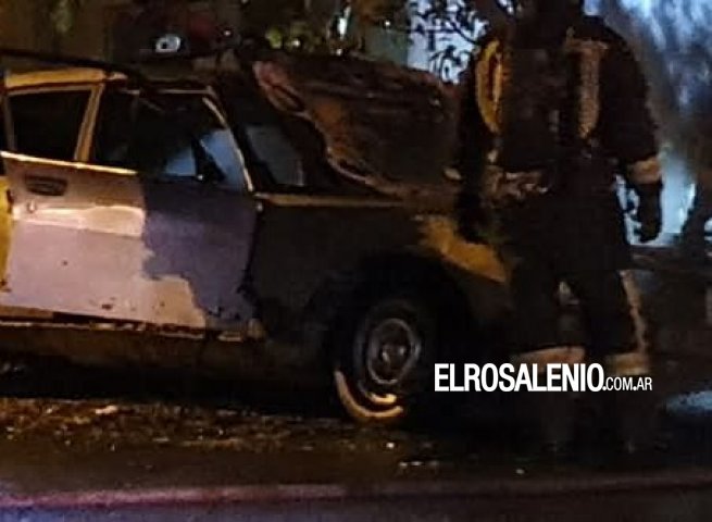 Se incendió un automóvil en calle Paso al 100