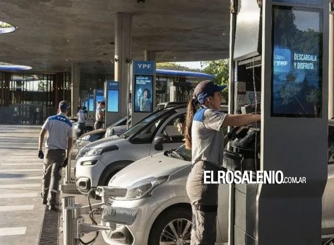 YPF confirmó que baja 4% el precio de los combustibles a partir del 1 de mayo 