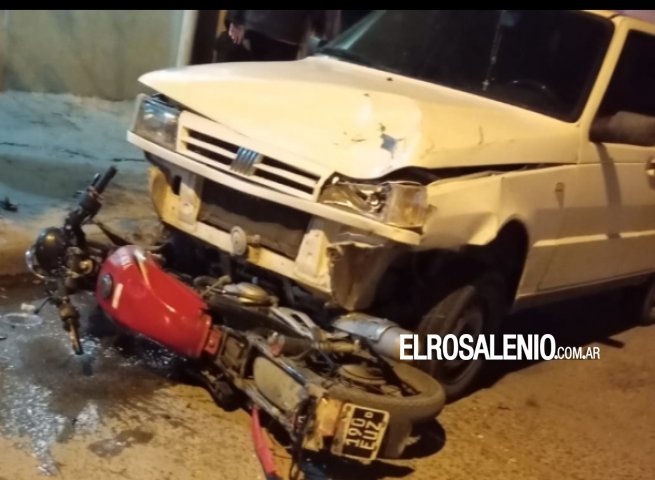 Impacto de auto y moto