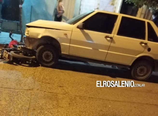 Impacto de auto y moto