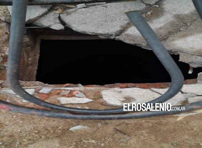 Preocupa la rotura en una tapa de pozo en la ex estación Solier