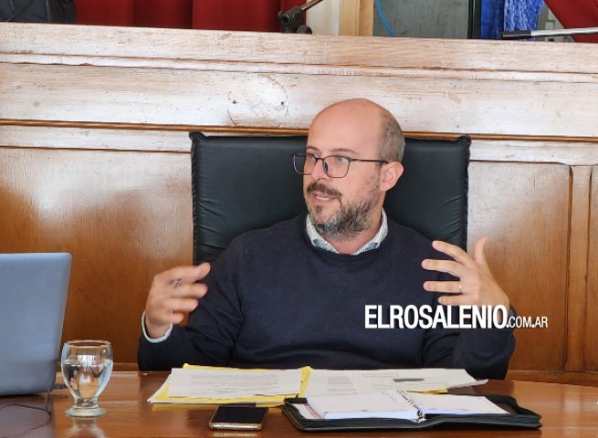 “Las islas no pertenecen a nuestro distrito por derecho propio, la provincia otorgó la tenencia”