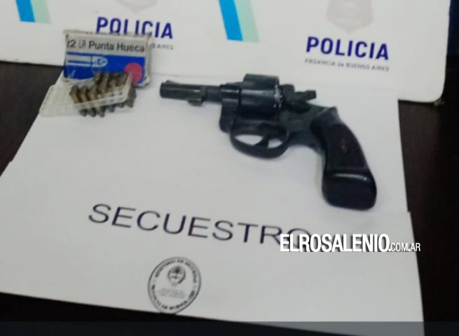 Allanaron una vivienda tras una denuncia por robo: secuestraron un arma, municiones y un celular