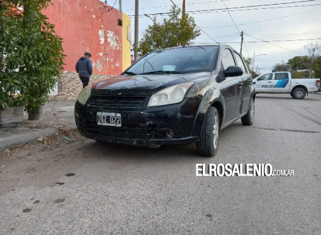Un ciclista herido al chocar con un automóvil