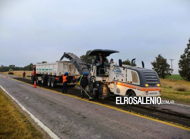 Vialidad realiza trabajos de bacheo en la RN 3, entre los cruces de Pehuen Co y Monte Hermoso