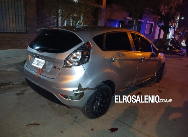 Ex pareja le robó el celular, ella lo persiguió en su auto y todo terminó en un accidente