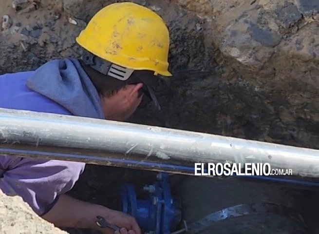 Barrio Gottling con baja presión y sin agua desde ayer por reparación de una válvula