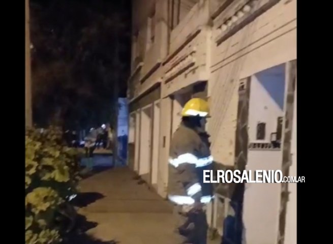 Desperfecto eléctrico en una vivienda generó salida de bomberos