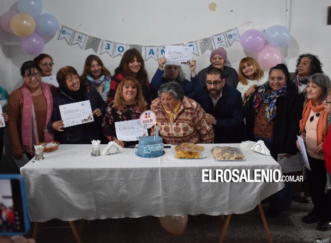 Reconocieron a las “manzaneras” en el marco de los 30 años del Plan Más Vida