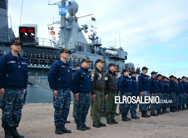 El destructor ARA “La Argentina” zarpó rumbo al ejercicio multinacional UNITAS LXVI