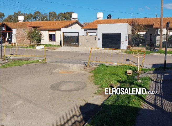 Hundimientos en barrio Centenario: “La esquina se está comiendo las casas de a poco”