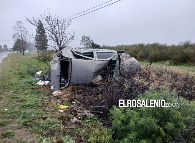 Un joven volcó en la Ruta 229 y fue hospitalizado