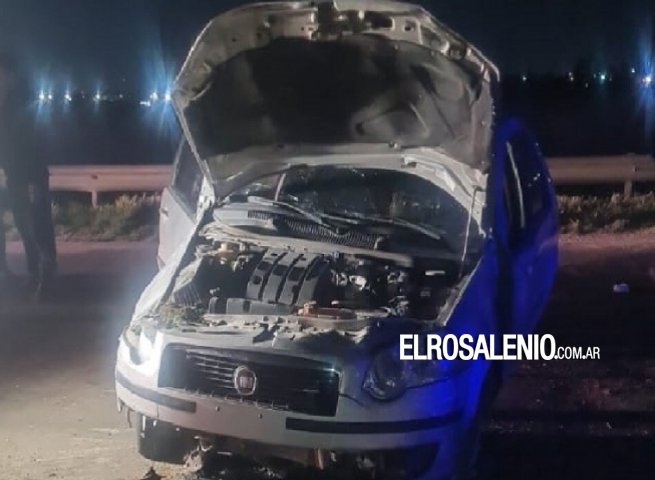 Joven murió al perder el control de su auto en el ingreso a White