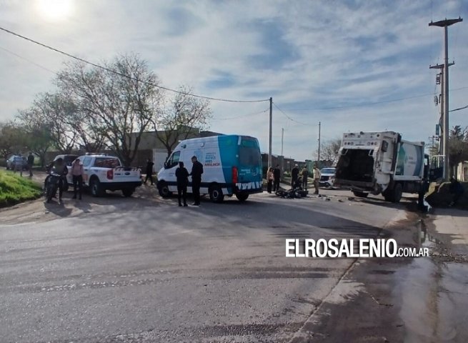 Murió un motociclista al chocar con un camión recolector