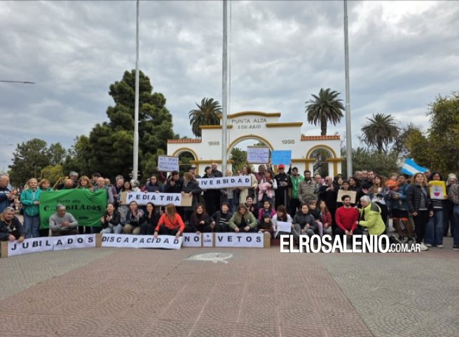 Punta Alta también protestó contra los vetos presidenciales