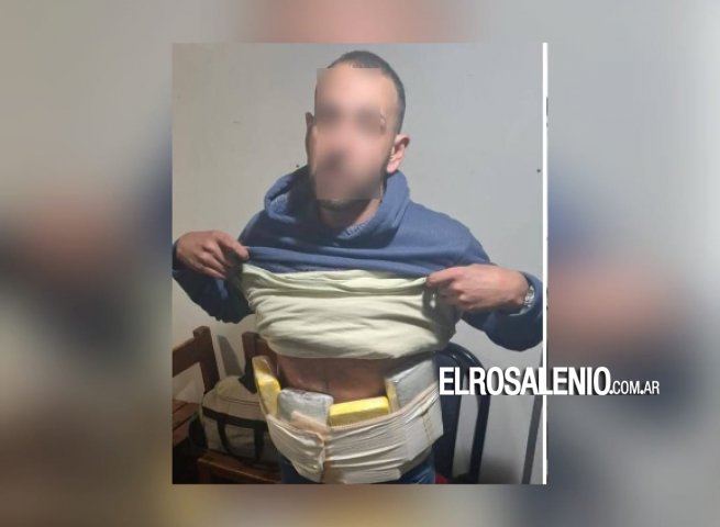 En un colectivo que salió desde Punta Alta, llevaba 4kilos de cocaína en el abdomen