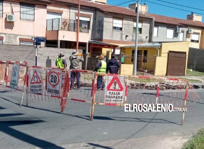 Reparan un tramo del nuevo pavimento en Paso y Puerto Madryn 