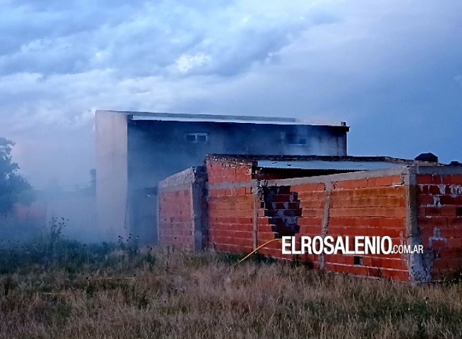 Importante incendio en un departamento de la zona sur